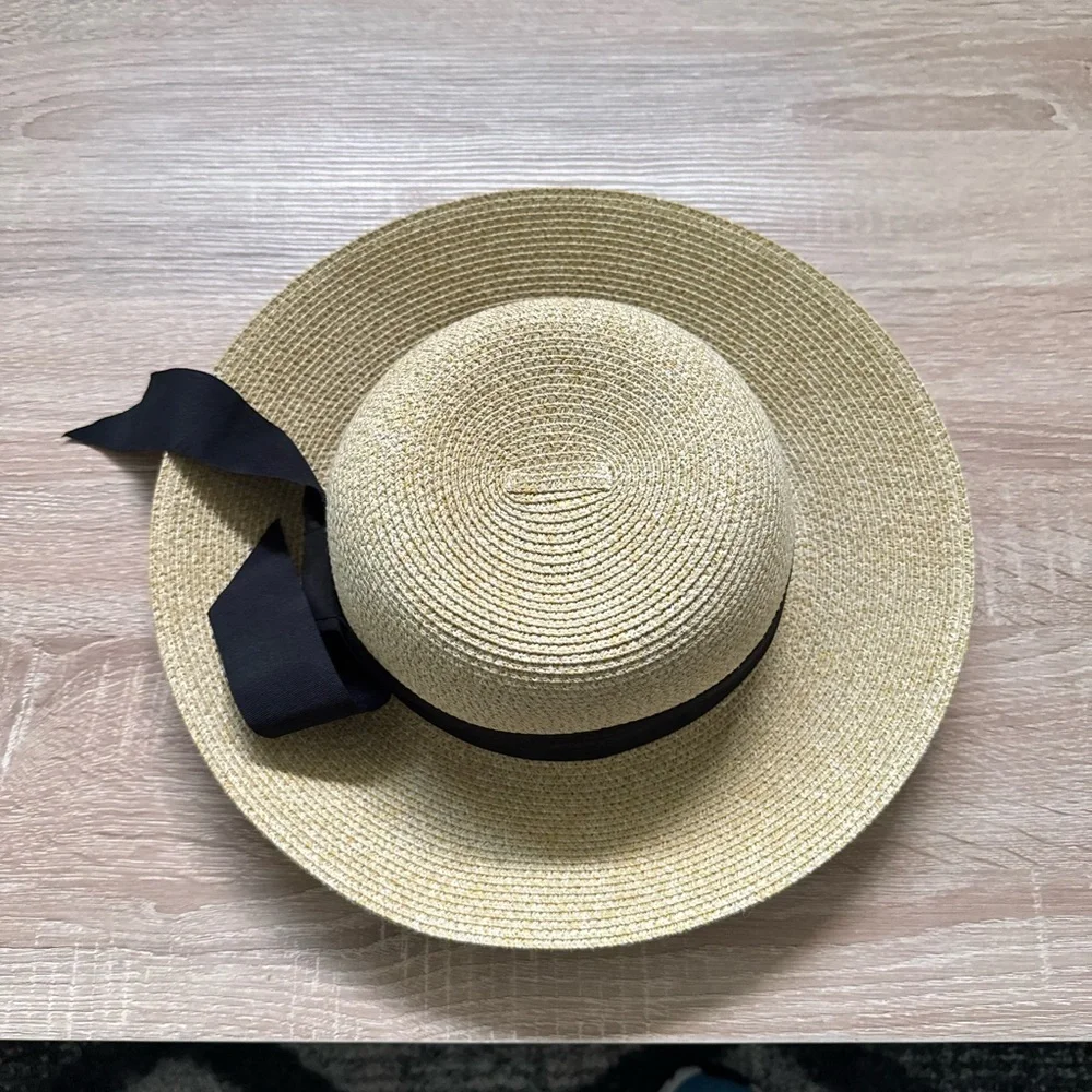 Elegant Tan Straw Hat with Black Ribbon - Picture 2 of 4